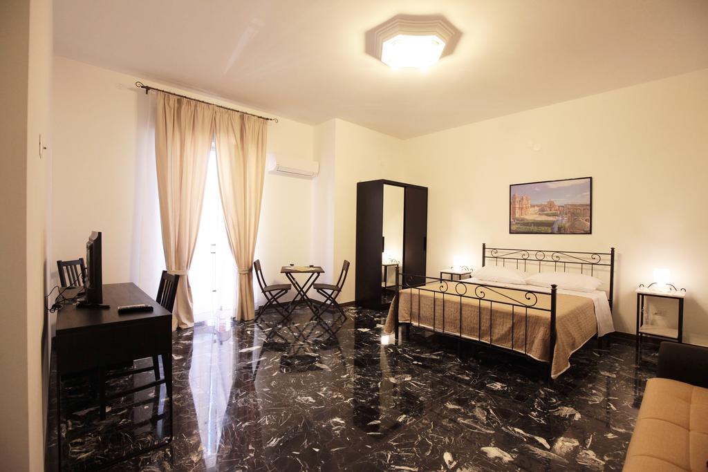 B&B Tari Syracuse ภายนอก รูปภาพ